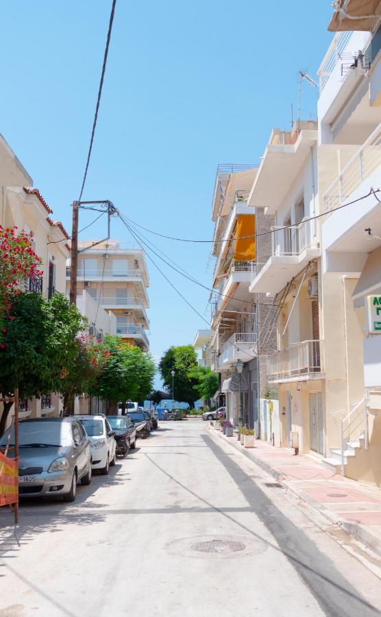 Whitehouse Loutraki Apartment Exterior foto
